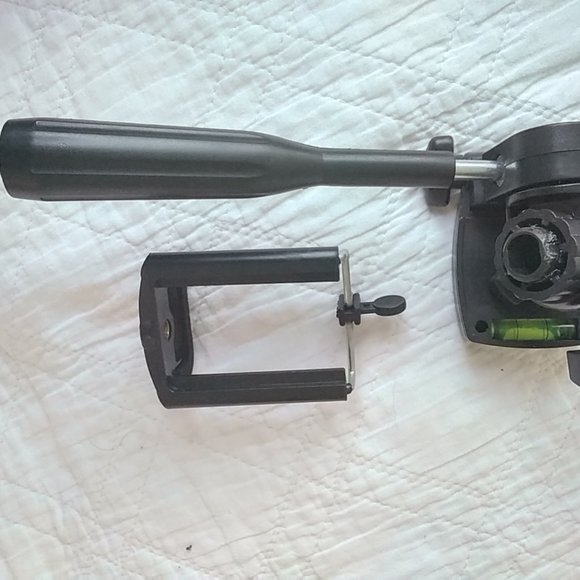 Smartphone camera holder handle with built-in level - Picture 4 of 5